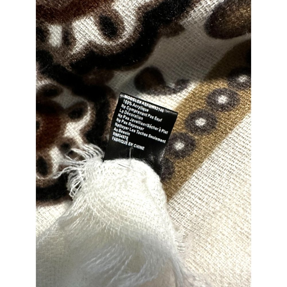 Scarf Wrap Shawl D&Y Creme with Floral Designs 77" Winter Time Dress Gift - Picture 5 of 6